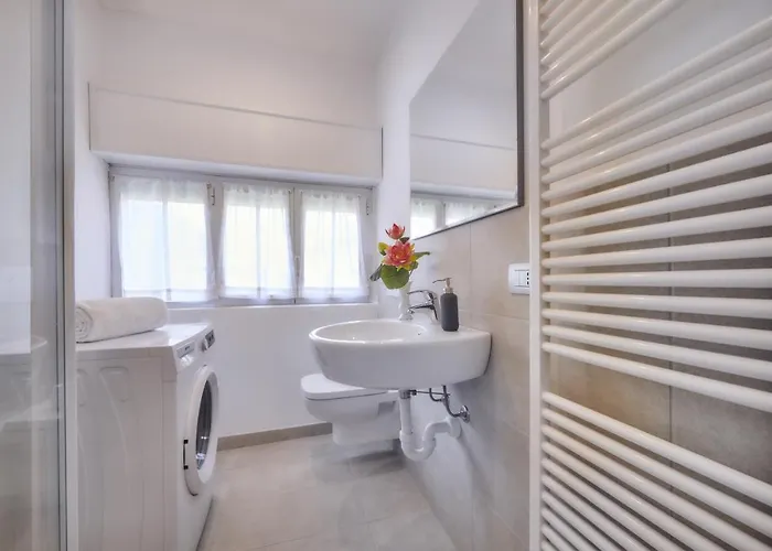 Casa Iris * Варенна